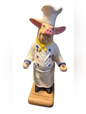 fleur de lis Vintage French Country Chef Pig Utensil Holder Sculpture 16” 1997